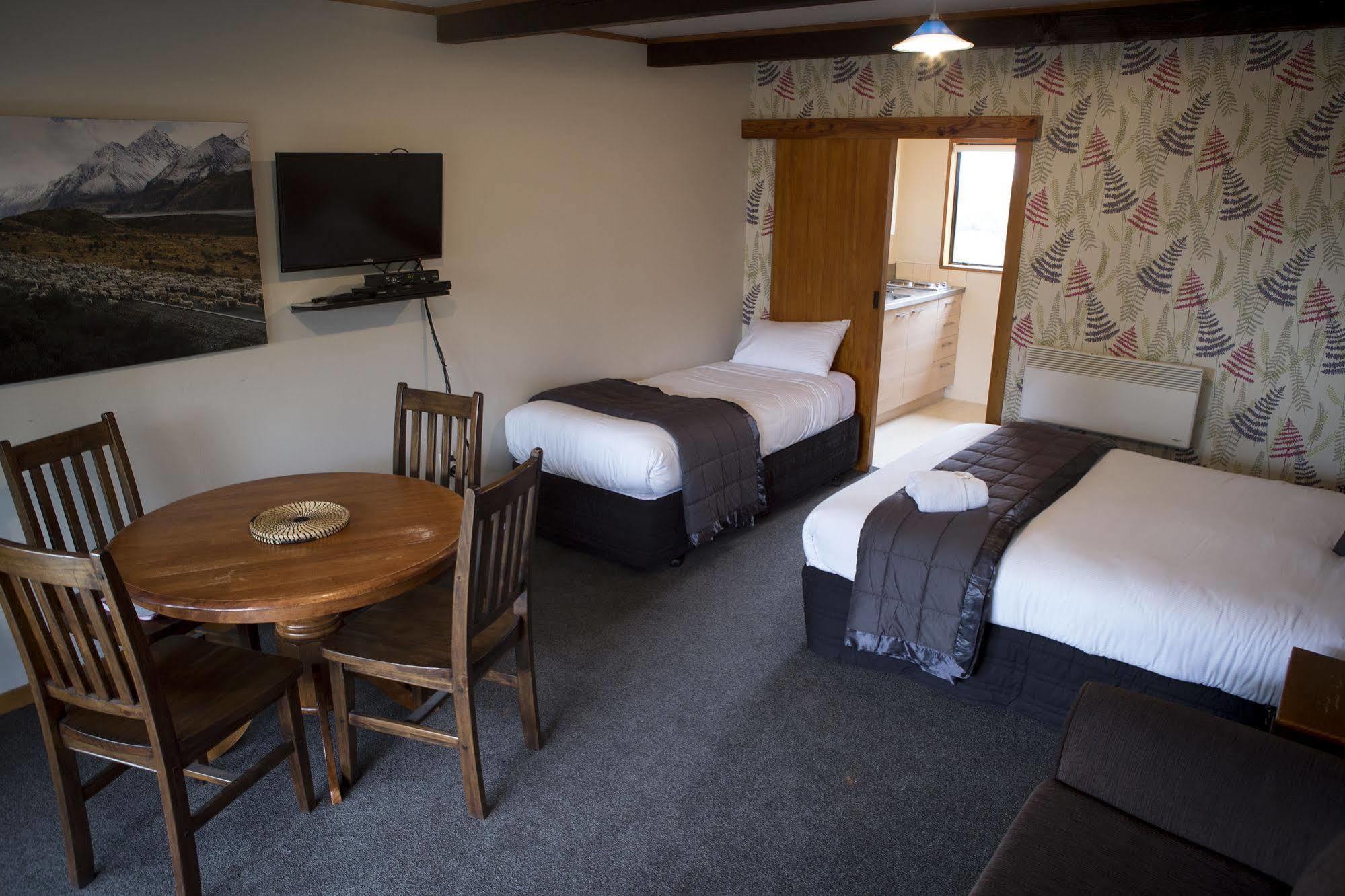 Отель Glentanner Park Centre Aoraki / Mount Cook Экстерьер фото