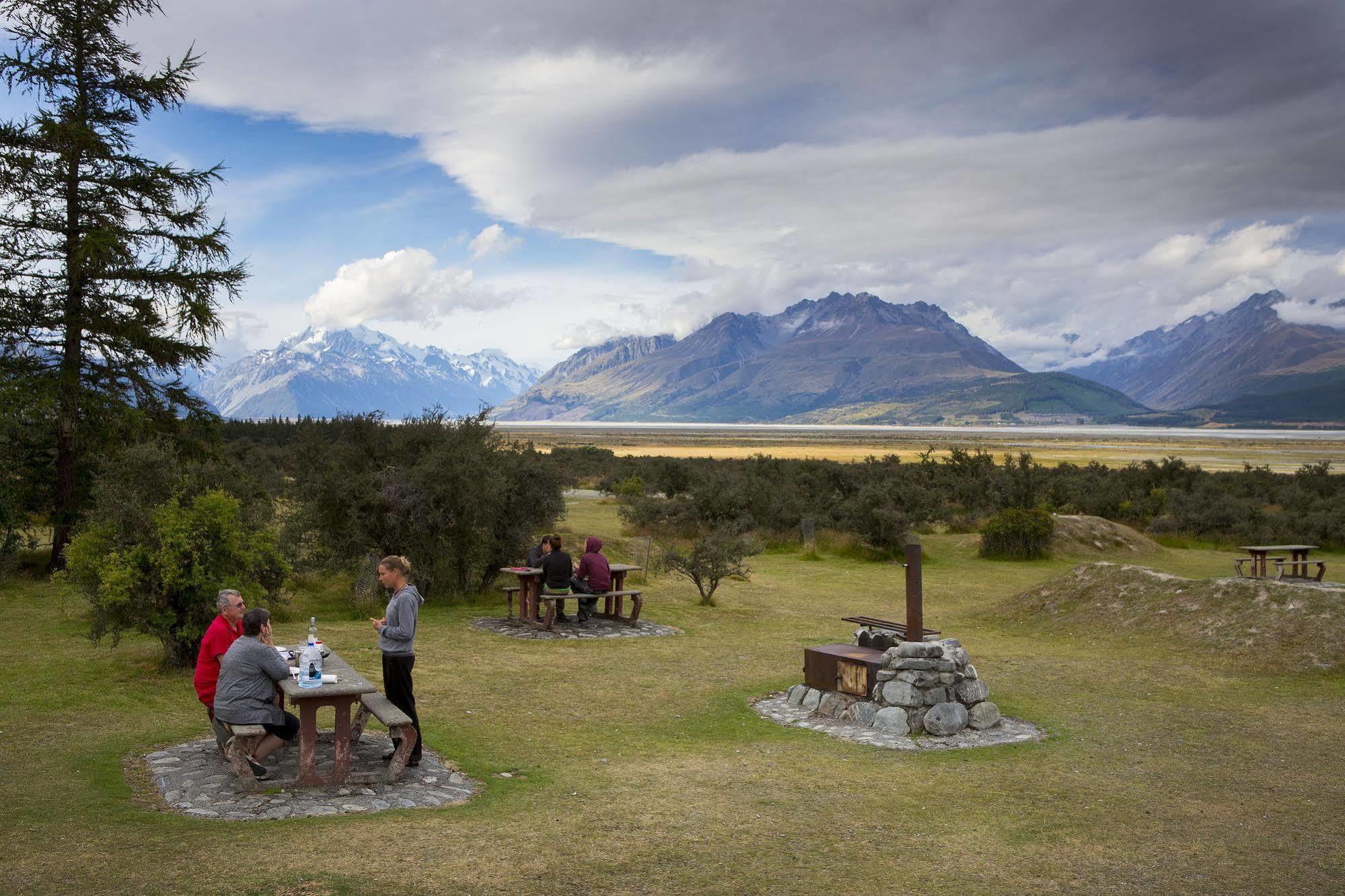 Отель Glentanner Park Centre Aoraki / Mount Cook Экстерьер фото